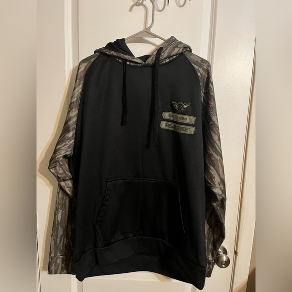 Realtree Other - Realtree Men’s Hoodie